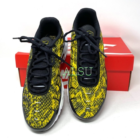 Nike Air Max Plus Black Speed Yellow Women Sneaker - Picture 4 of 10